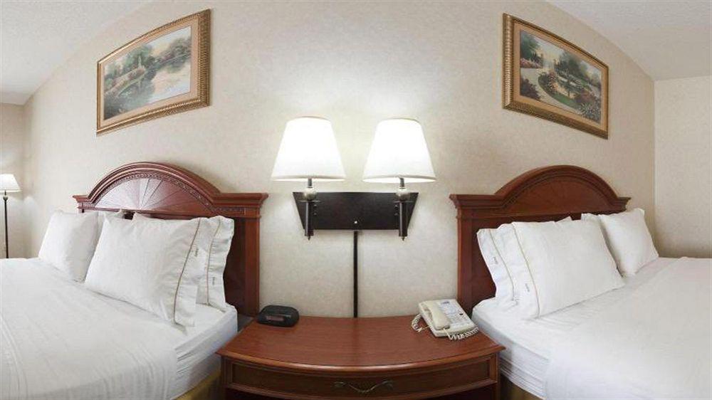 Holiday Inn Express Hotel & Suites Elkhart-South, An Ihg Hotel Zewnętrze zdjęcie
