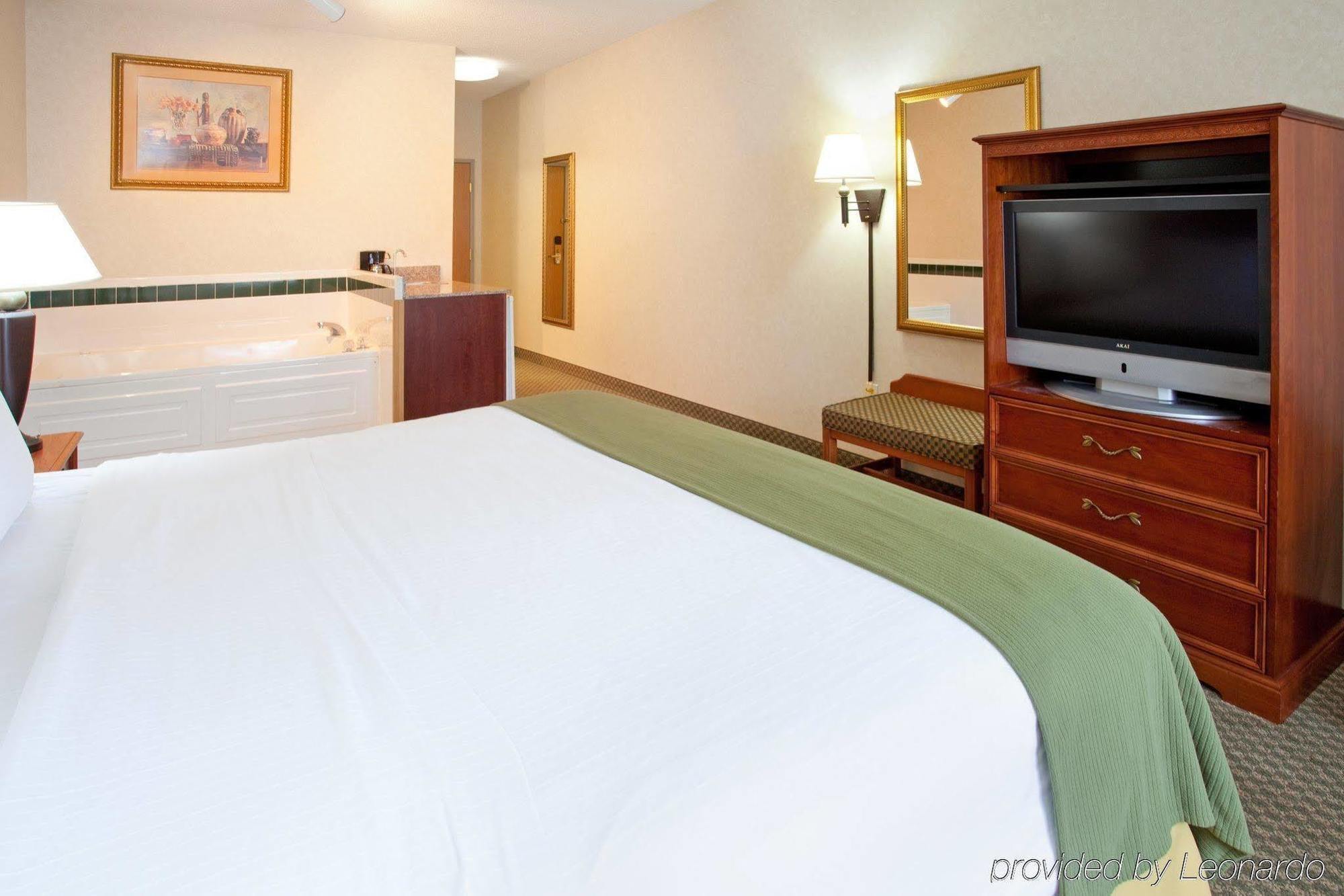 Holiday Inn Express Hotel & Suites Elkhart-South, An Ihg Hotel Pokój zdjęcie